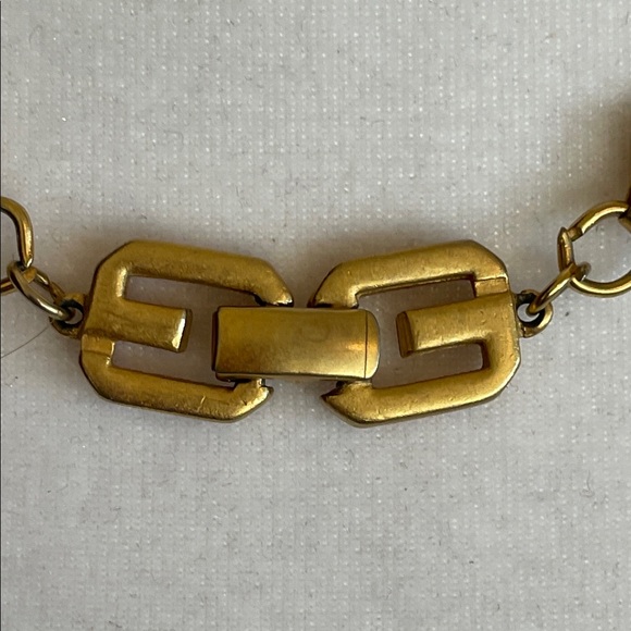 GIVENCHY Gold Plated Herringbone Chain Double G Necklace Vintage - Picture 6 of 17